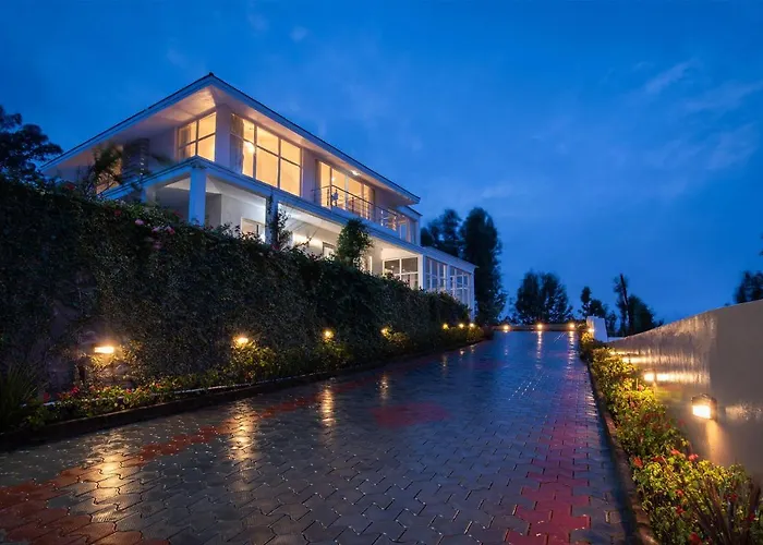 Stayvista At The Lilly Ooty With Breakfast